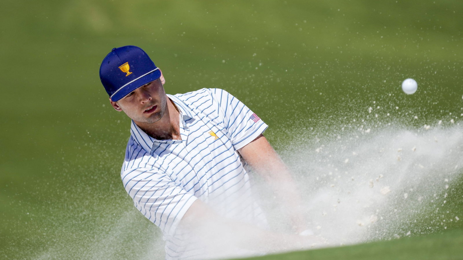 Newly-married PGA Tour pro ties Sanderson lead, then drops hilarious one-liner