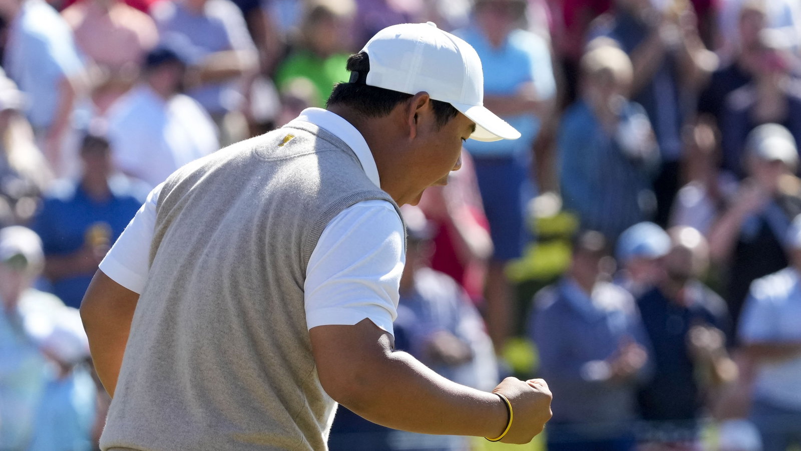 Golf fans are loving Tom Kim at the Presidents Cup ahead of Sunday singles