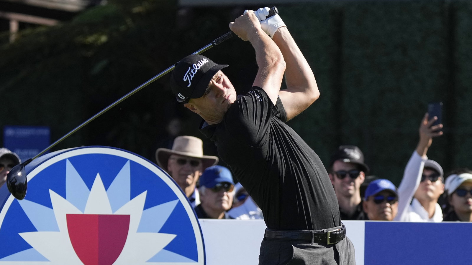 Justin Thomas reacts to tee-gate between Rory McIlroy and Patrick Reed...