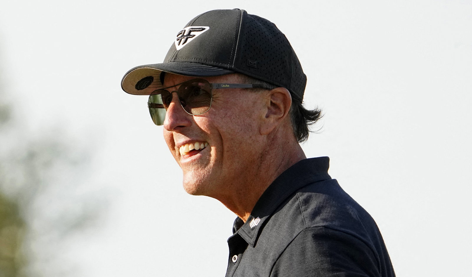 LIV Golf pro gets hot then TOPS ball in rough in R3 of US PGA