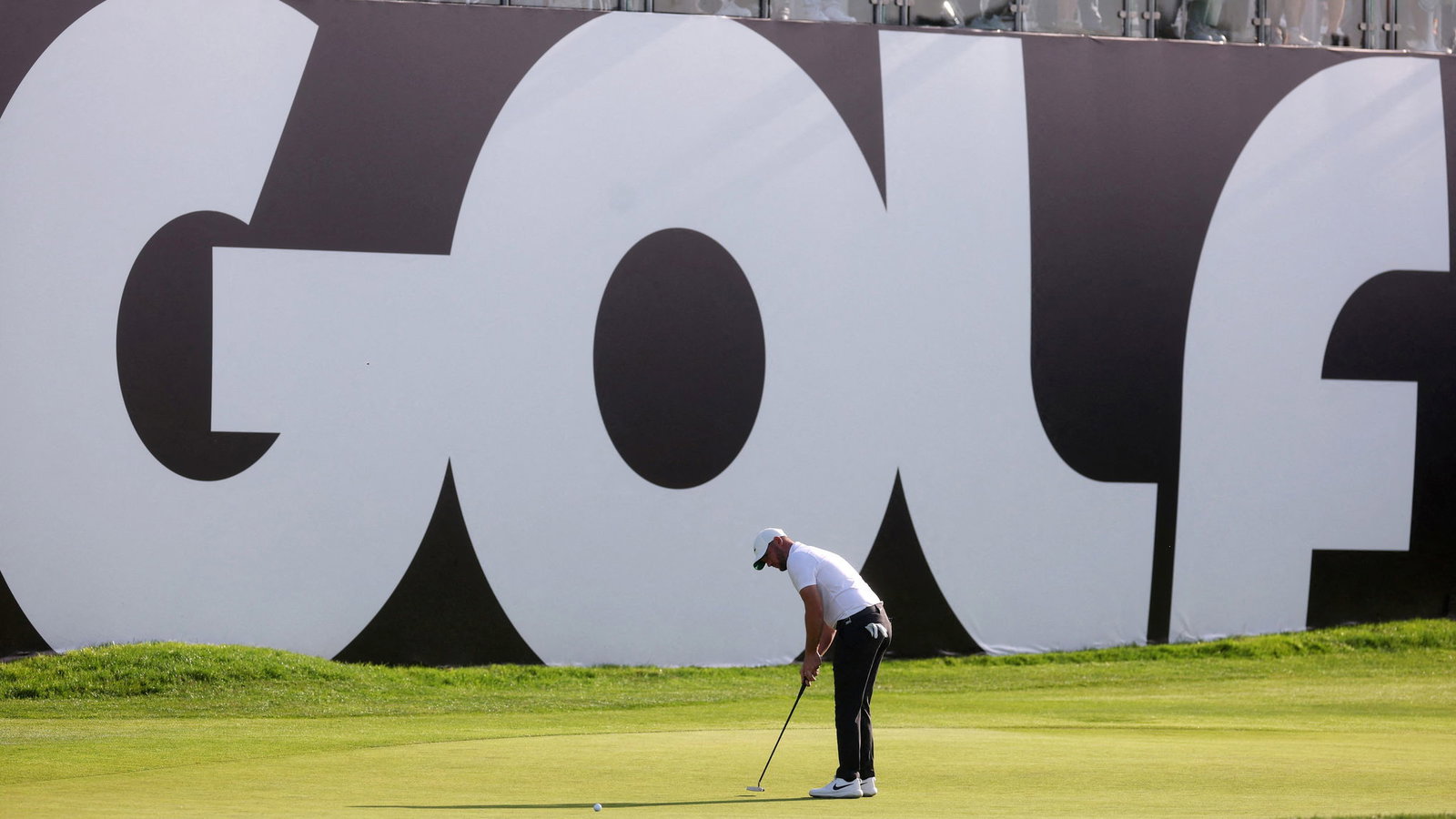LIV Golf player dismisses Jay Monahan claim!