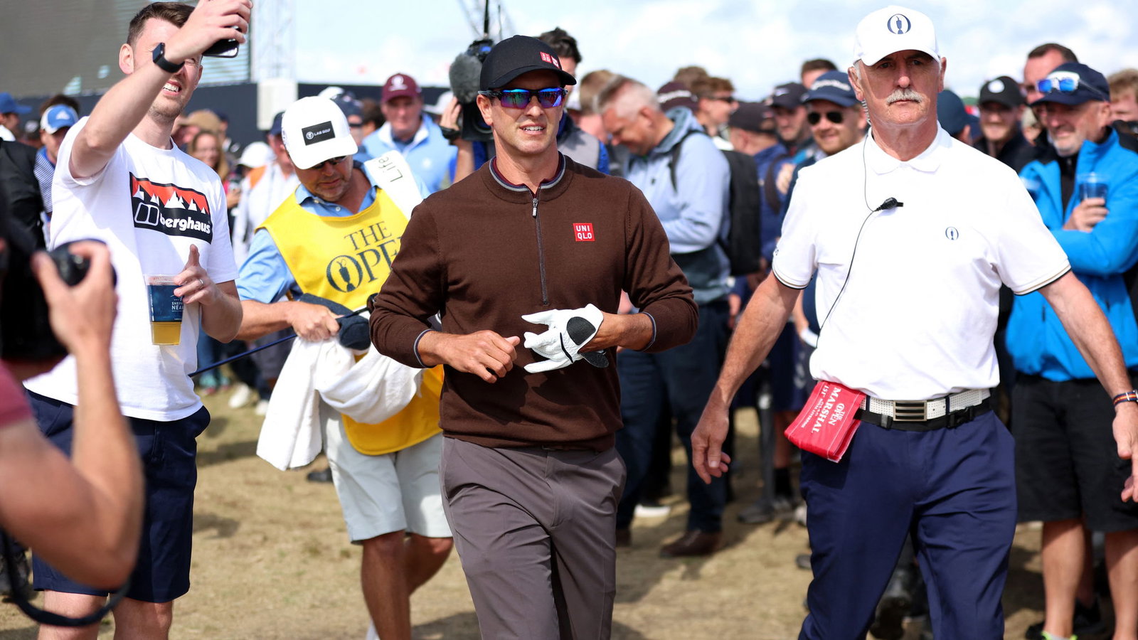WWATCH: Adam Scott plays mind-boggling (!) pot bunker shot at The Open