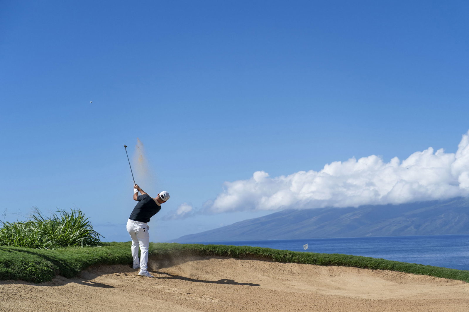 Exploring Tiger Woods' options after just ending it with Nike