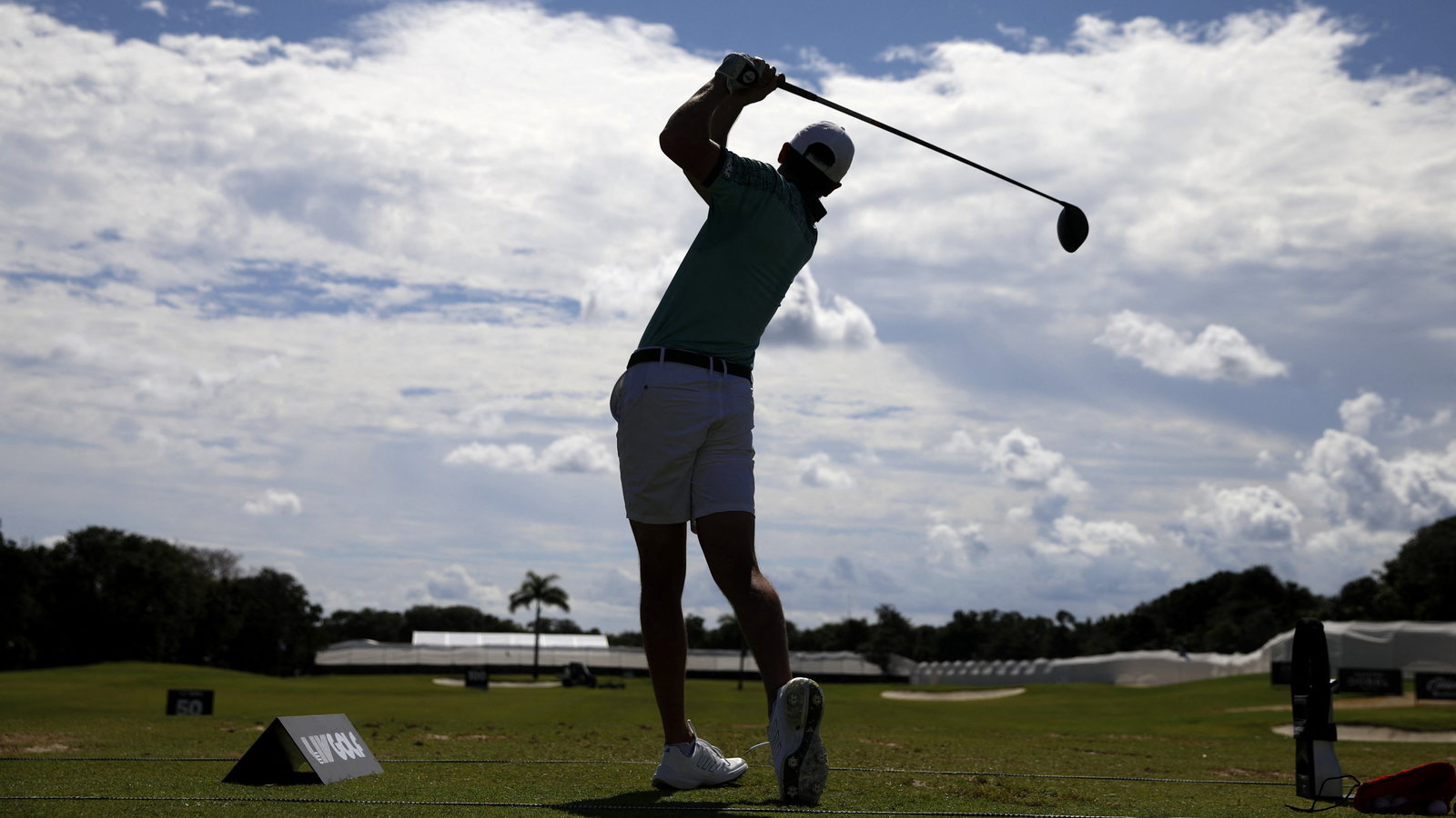 "We have a legitimate Tour" LIV Golf pro moans about not getting OWGR points