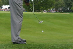 Toughest Golf Shots: fringe putt (video)