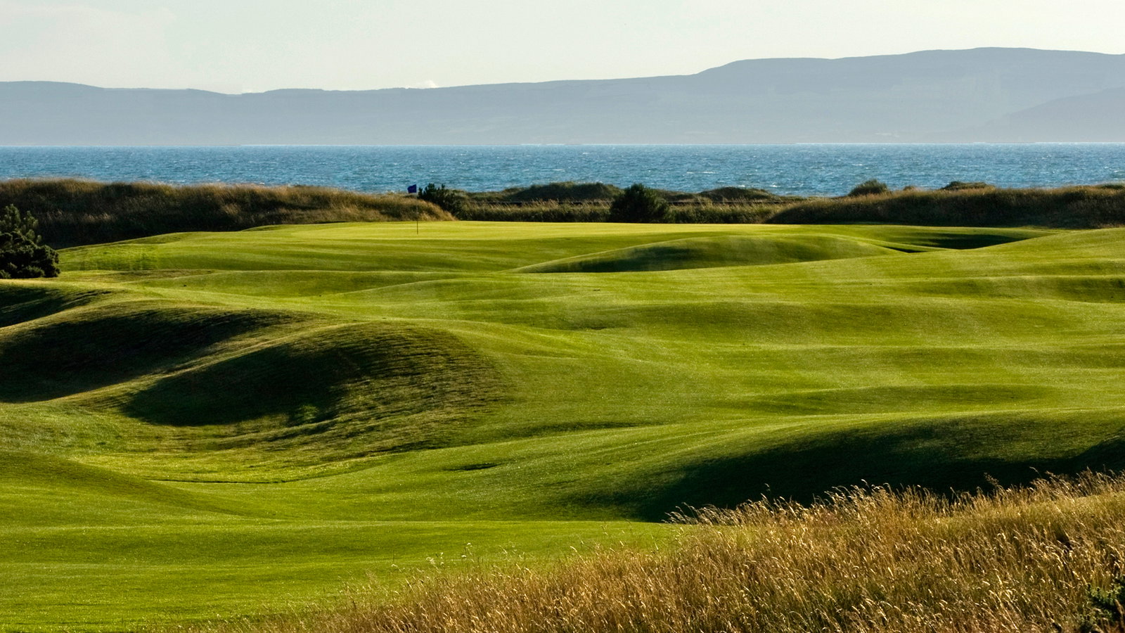 Golfmagic plays Dundonald Links