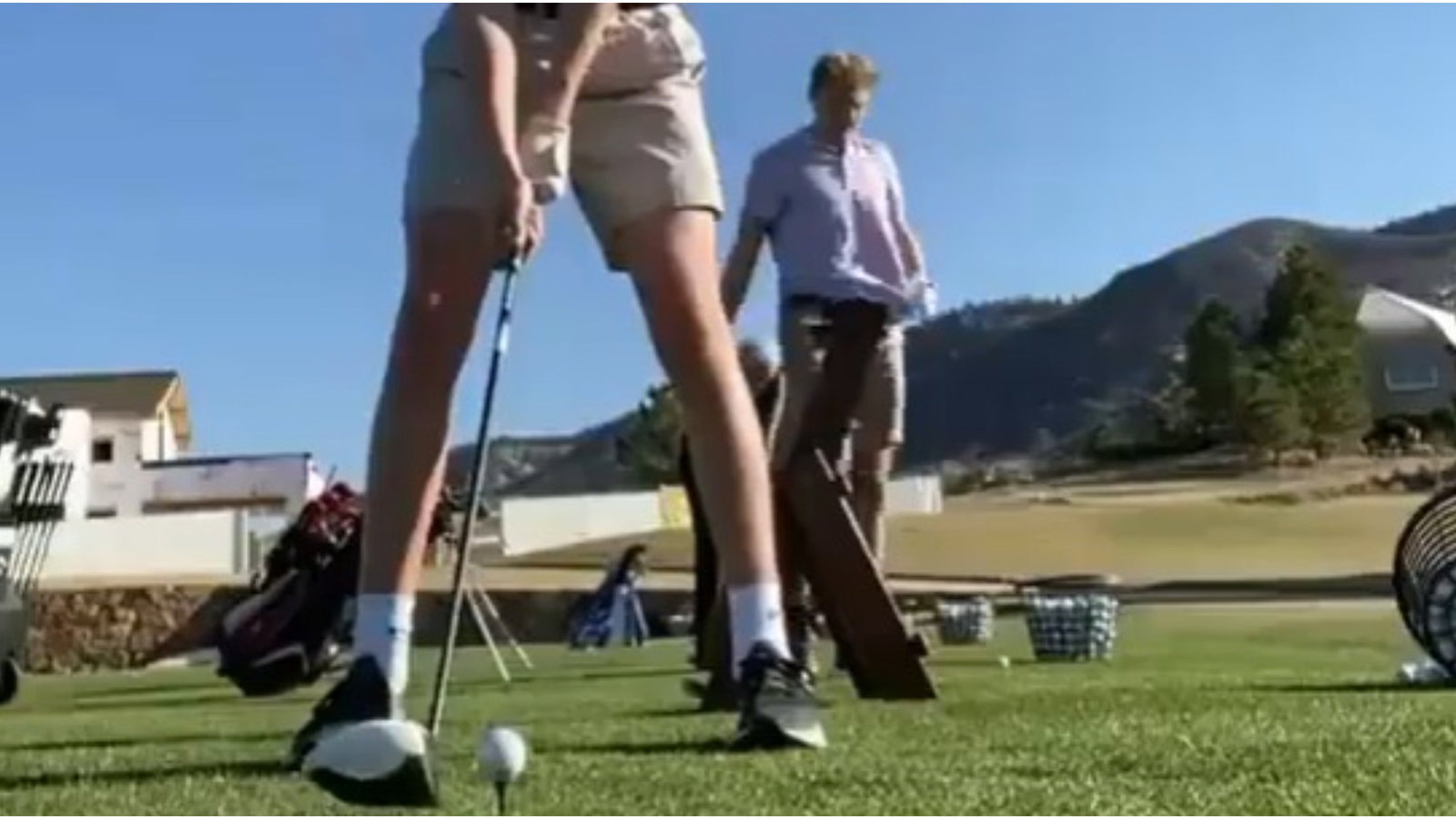 "Nobody is safe with this guy": Boy hits a "STINGER" into another person's leg