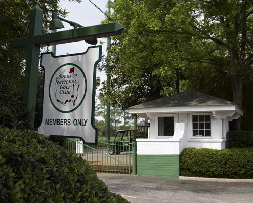 Footballers return to La Manga