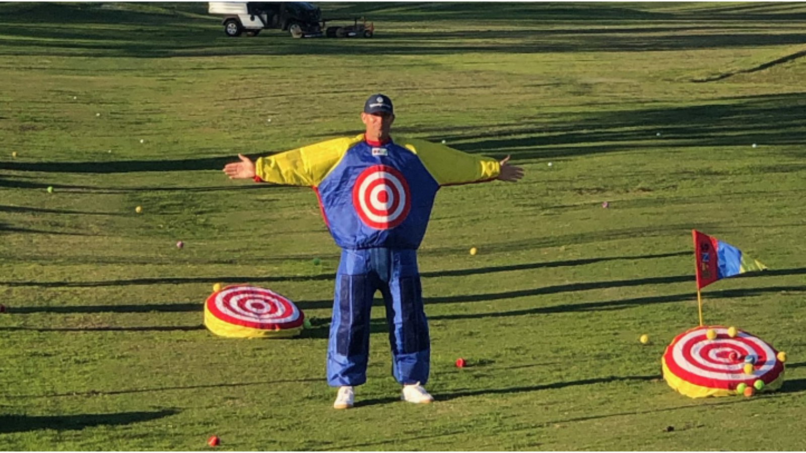 Billy Horschel dresses as human target on range at Torrey Pines