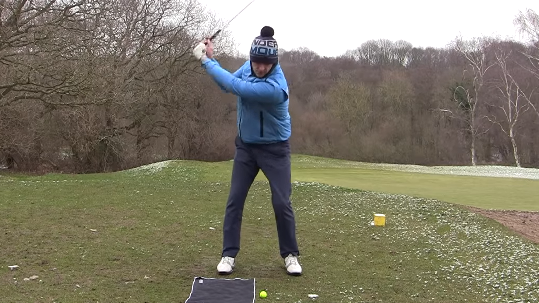 Driver Swing vs Iron Swing: the main differences and drills for both