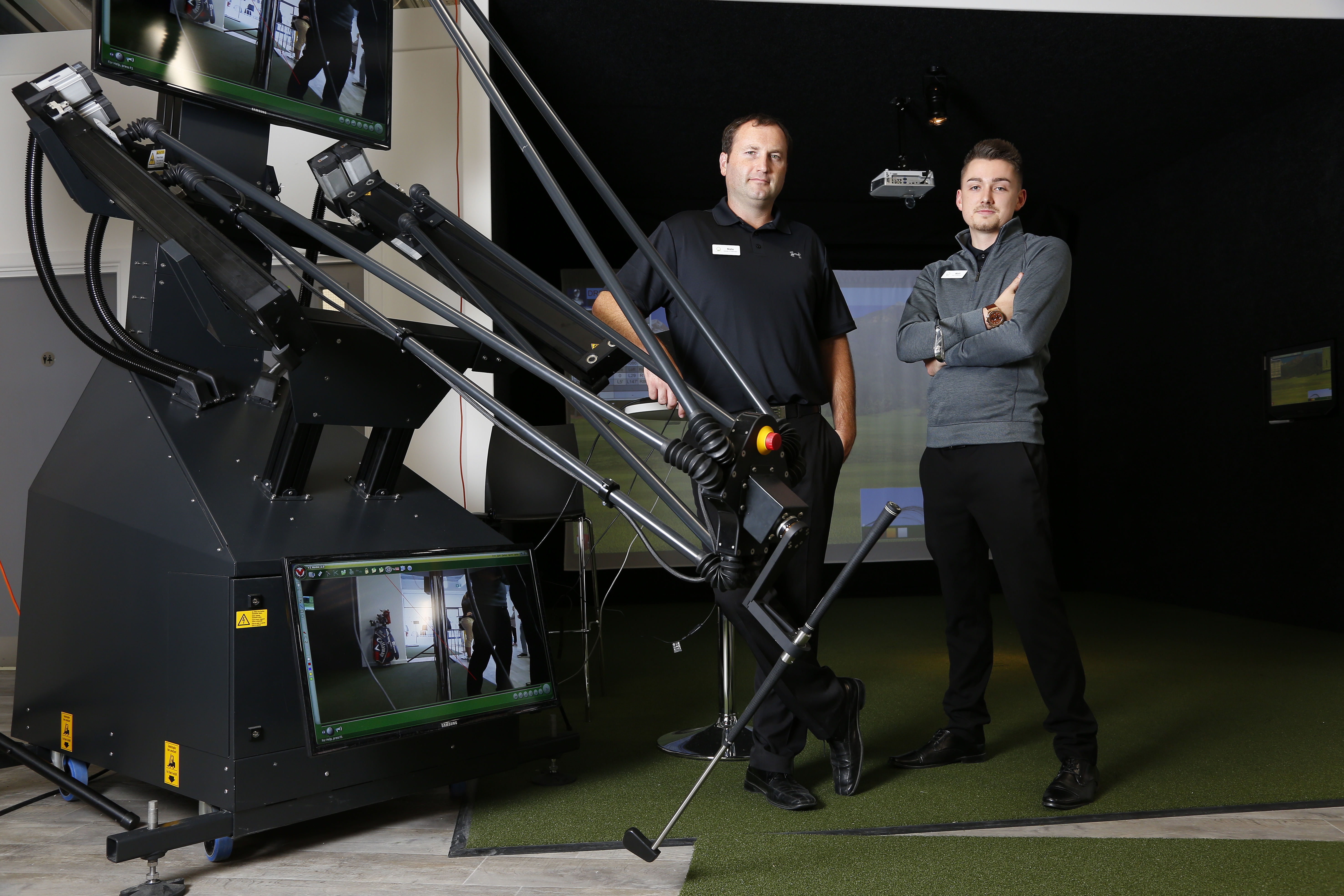 RoboGolfPro: how a robot can fix your swing