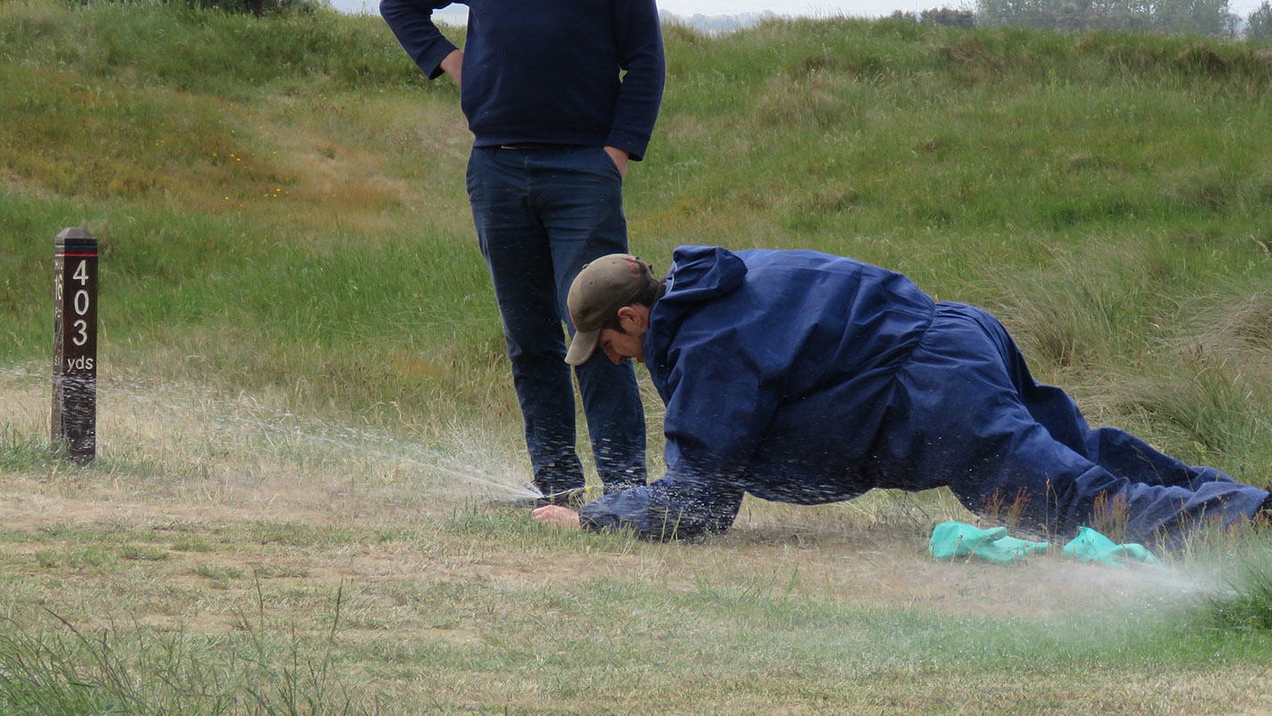 Greenkeepers reveal their BIGGEST ANNOYANCES when it comes to golfers!