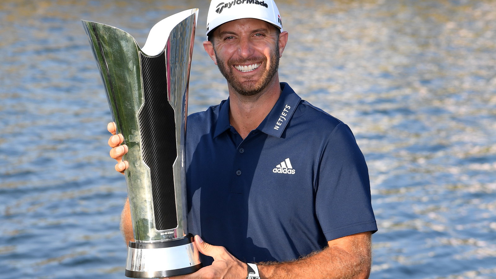 Dustin Johnson: What's in the bag?