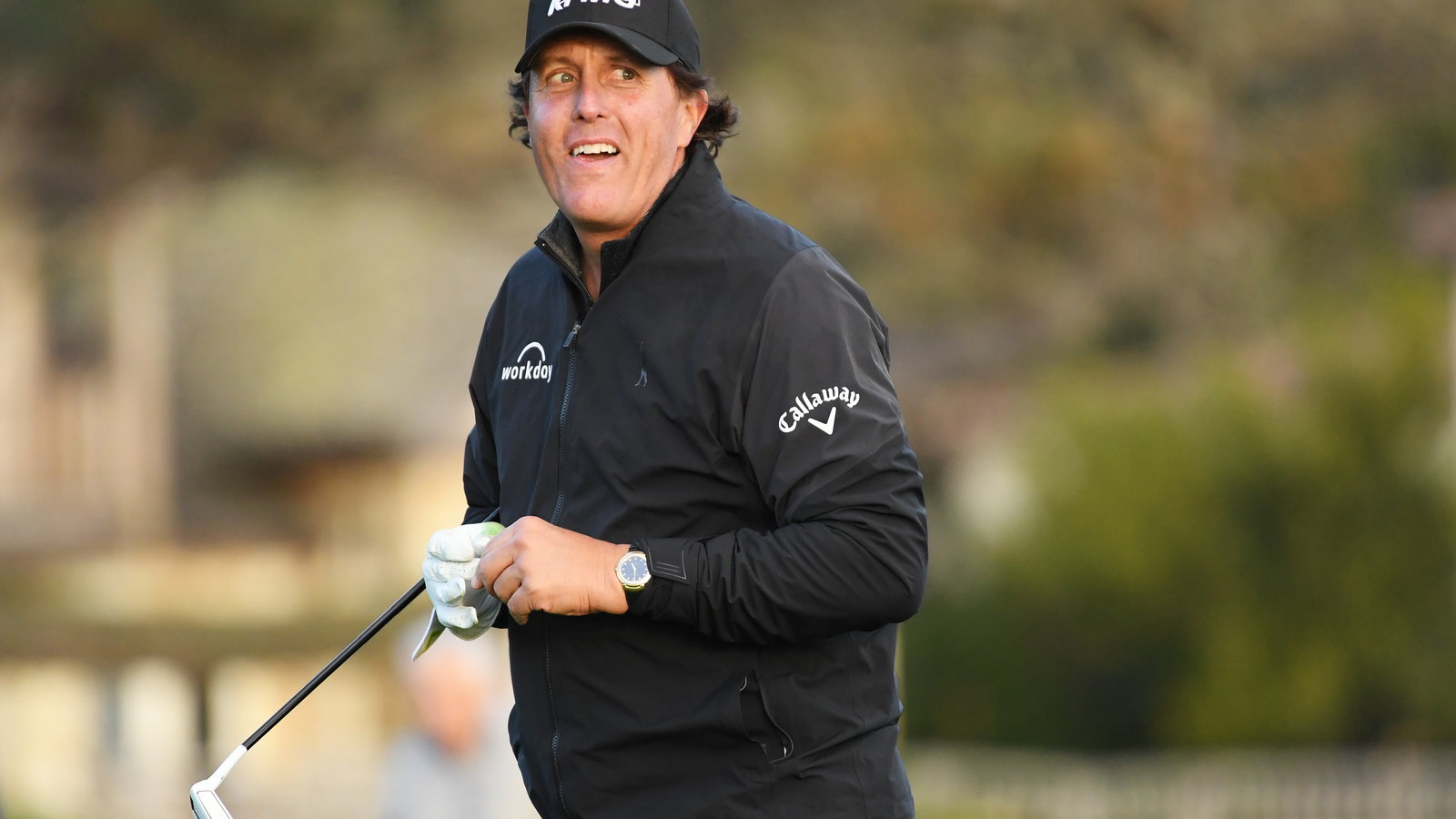 Phil Mickelson closes in on AT&T Pro-Am