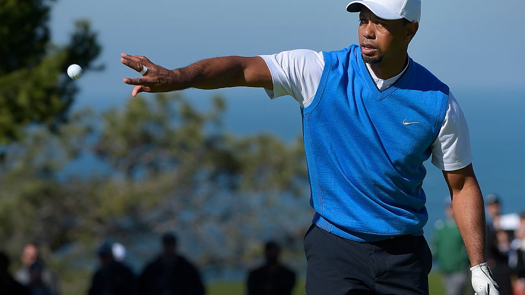 tiger woods reveals nike golf ball was made by bridgestone