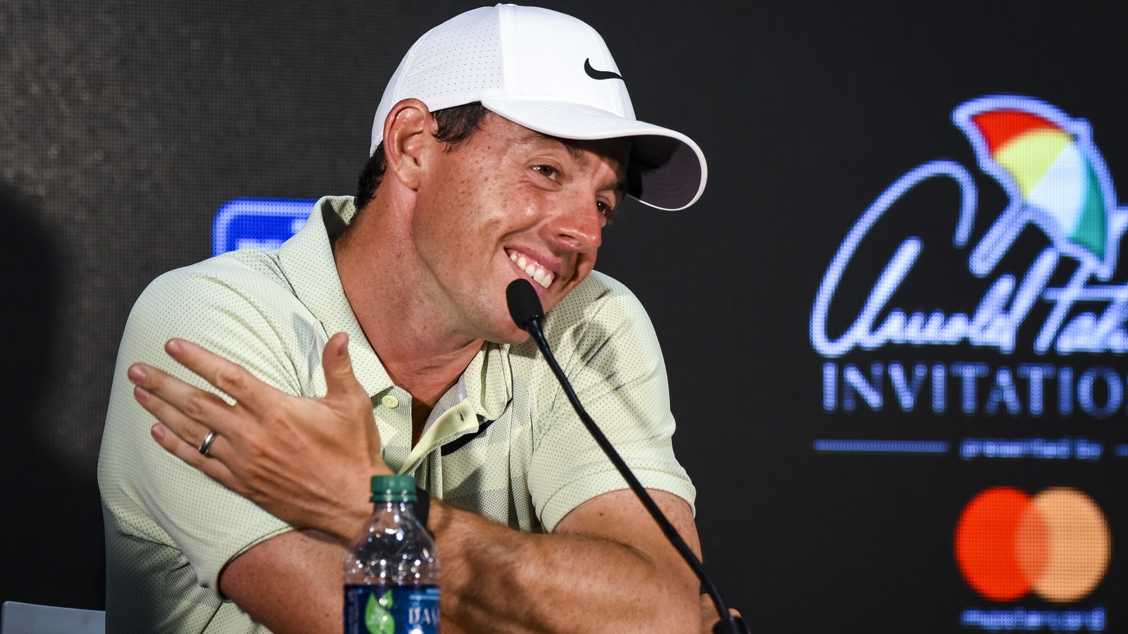 Rory McIlroy: PGA Tour needs to "limit alcohol sales on the course"