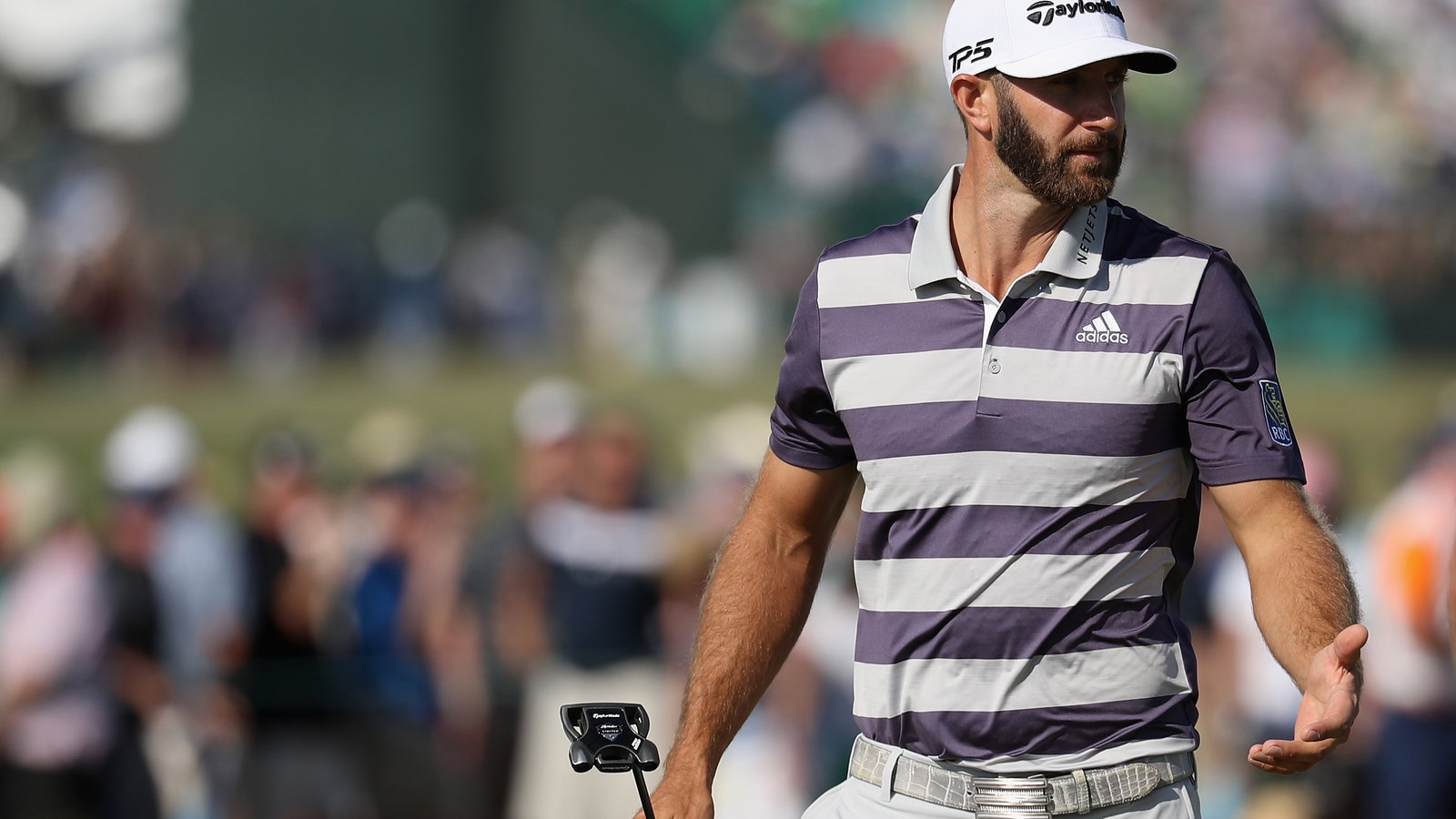 Dustin Johnson shoots 76 on brutal day at US Open, leads by one