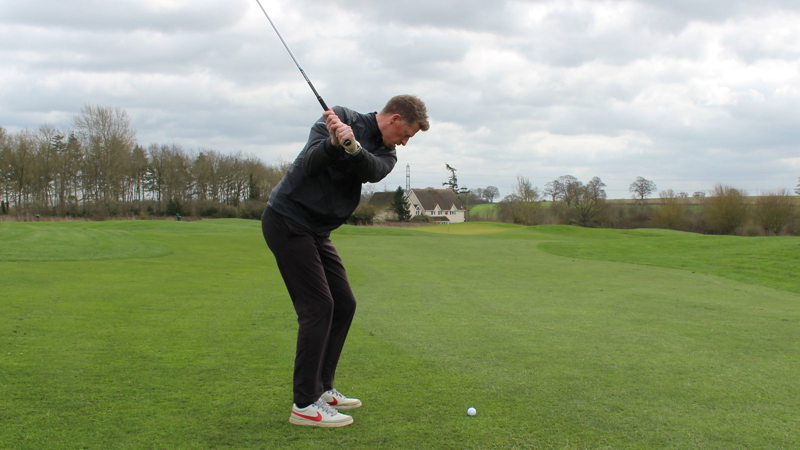 how to get your golf swing takeaway on plane 