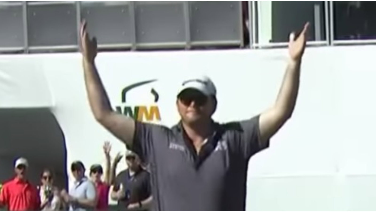 Harry Higgs' caddie: "Is there any way this doesn't go in?"