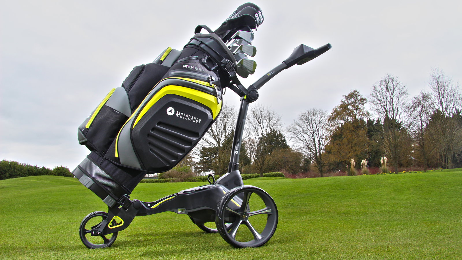 Motocaddy launches its biggest ever bag range for 2021