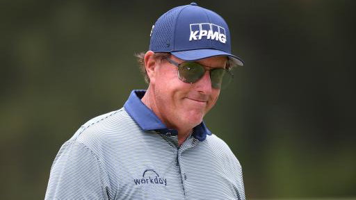 Phil Mickelson DIVIDES OPINION with his latest tweet about Omicron