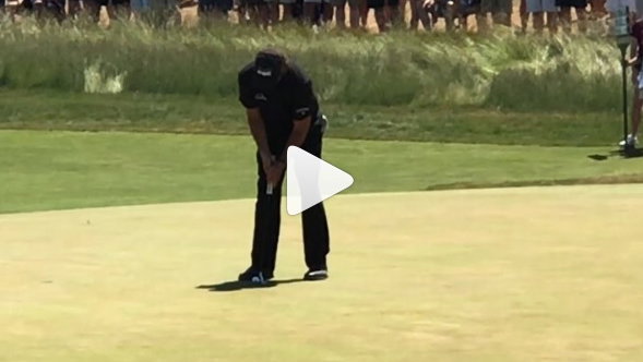 WATCH: Mickelson holes putt at 13 on Sunday, acts like he's won US Open!