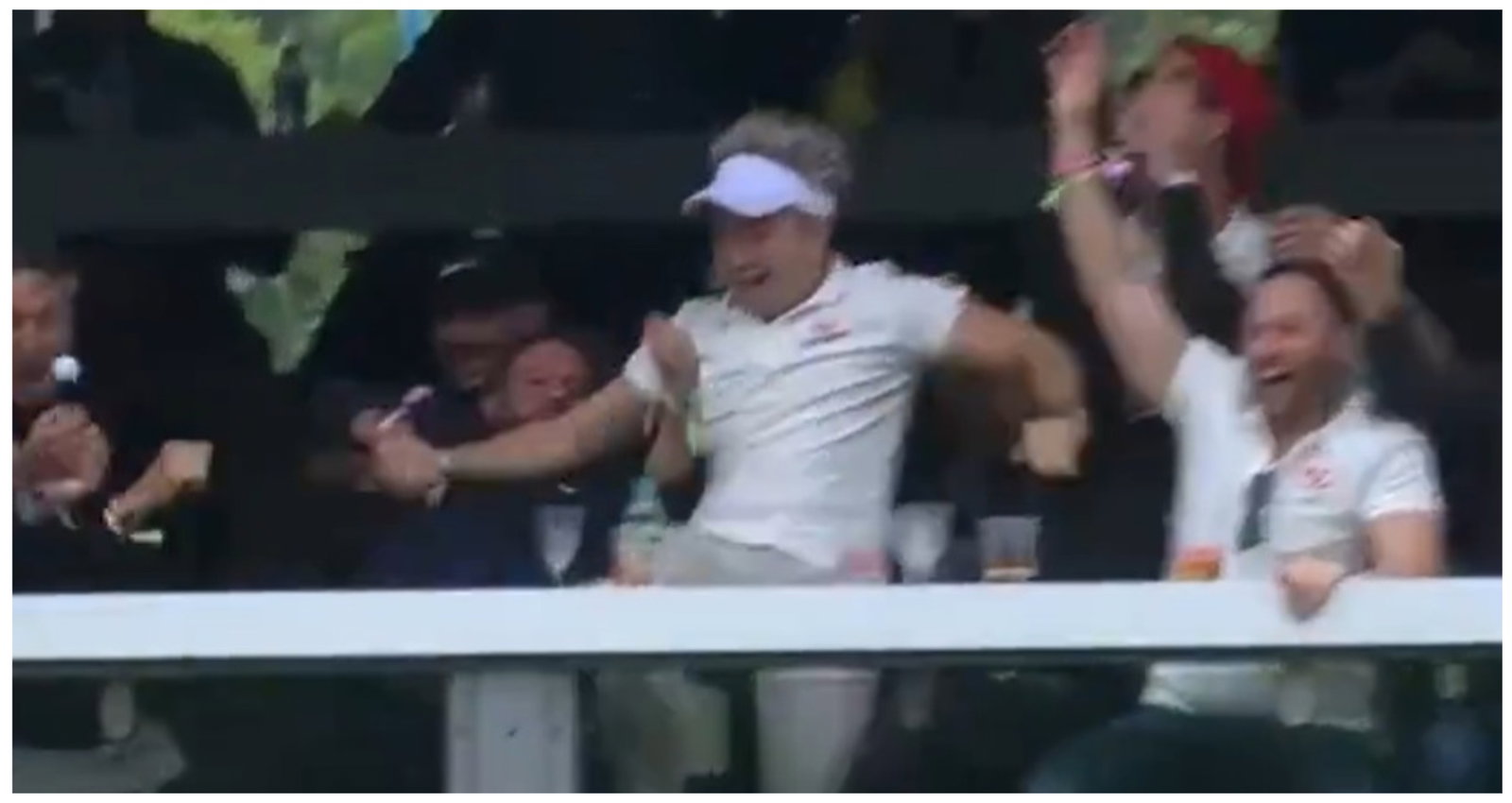 WATCH: 'Ian Poulter' tumbles (!) from barstool at LIV Golf Hong Kong