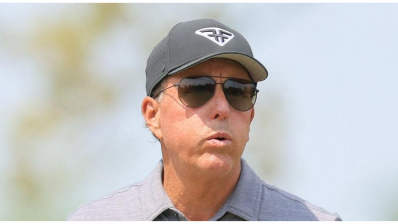 Golf reporter daggers Phil Mickelson by publishing illuminating email exchanges