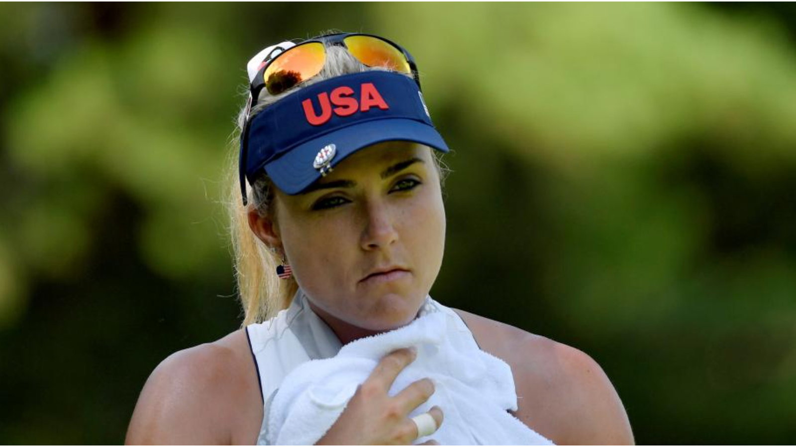 Golf fans react as Lexi Thompson STUMBLES on LPGA Tour in evening of high drama