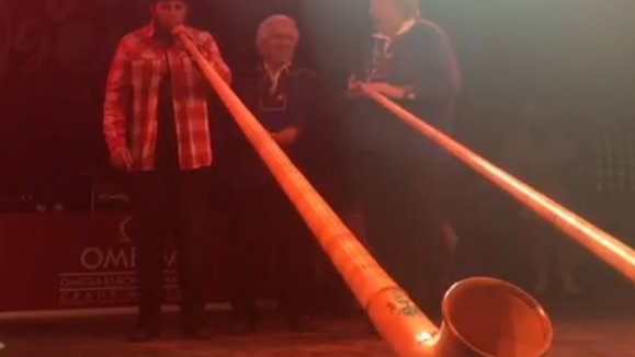 WATCH: Beef tries to blow horn in competition, fails very badly! 