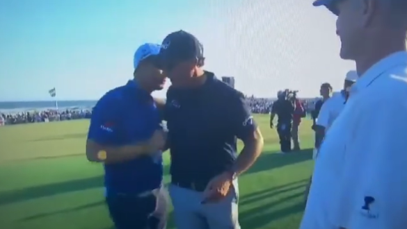 PGA Tour pro Kevin Streelman LEFT HANGING by Phil Mickelson at US PGA!