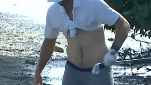 Wesley Bryan strips down to his PANTS at Honda Classic