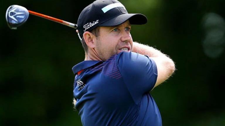 Erik Compton breaks 1,740 DAY under-par drought on the PGA Tour