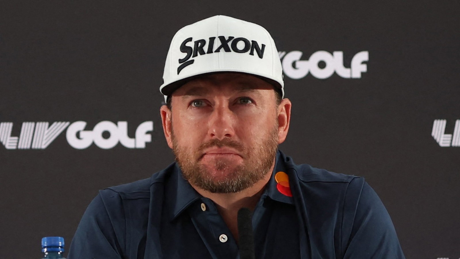 Graeme McDowell GRILLED by golf fans after