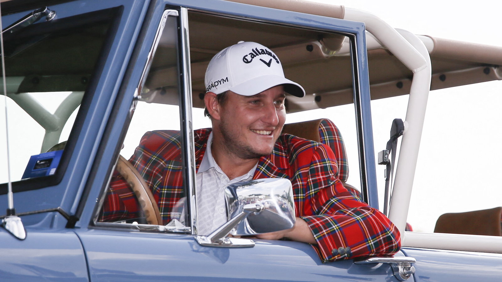 Emiliano Grillo reveals "NEW GIRLFRIEND" during trophy presentation!