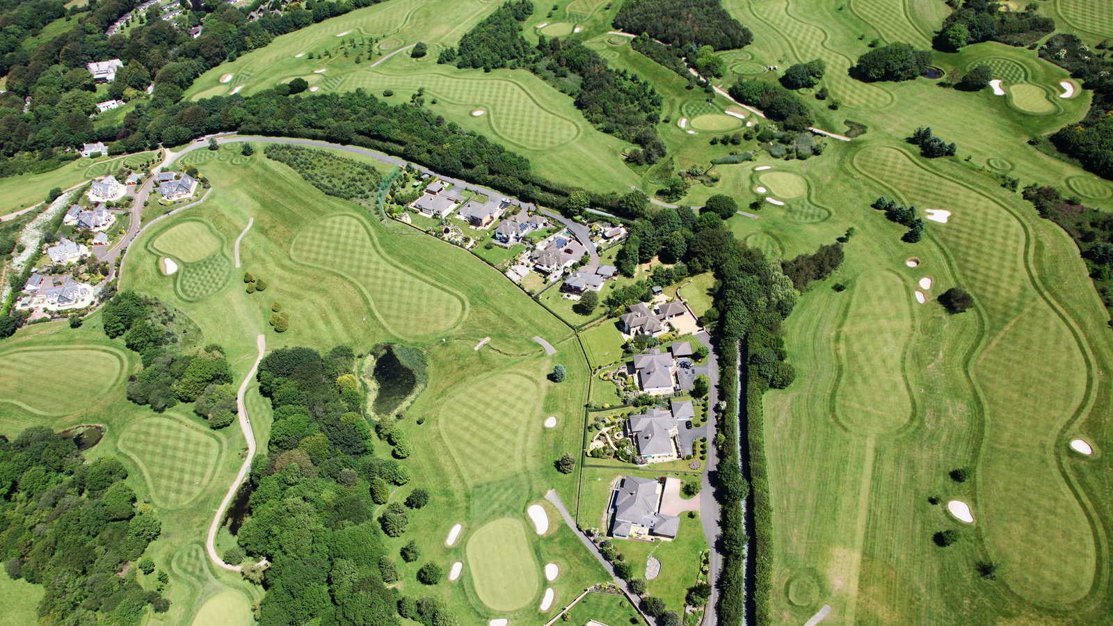MP reveals HUGE BOOST for golf courses remaining open in England
