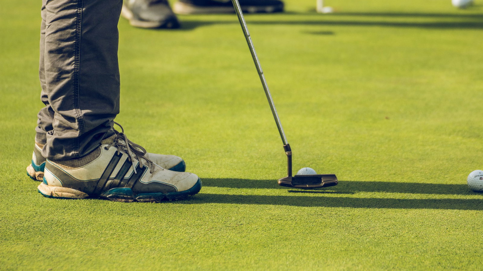 What is the penalty for hitting off a WRONG putting green?