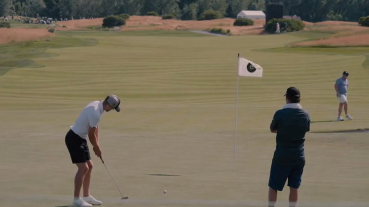 WATCH: Harry Kane sinks stunning 18-foot birdie putt at Icons Series