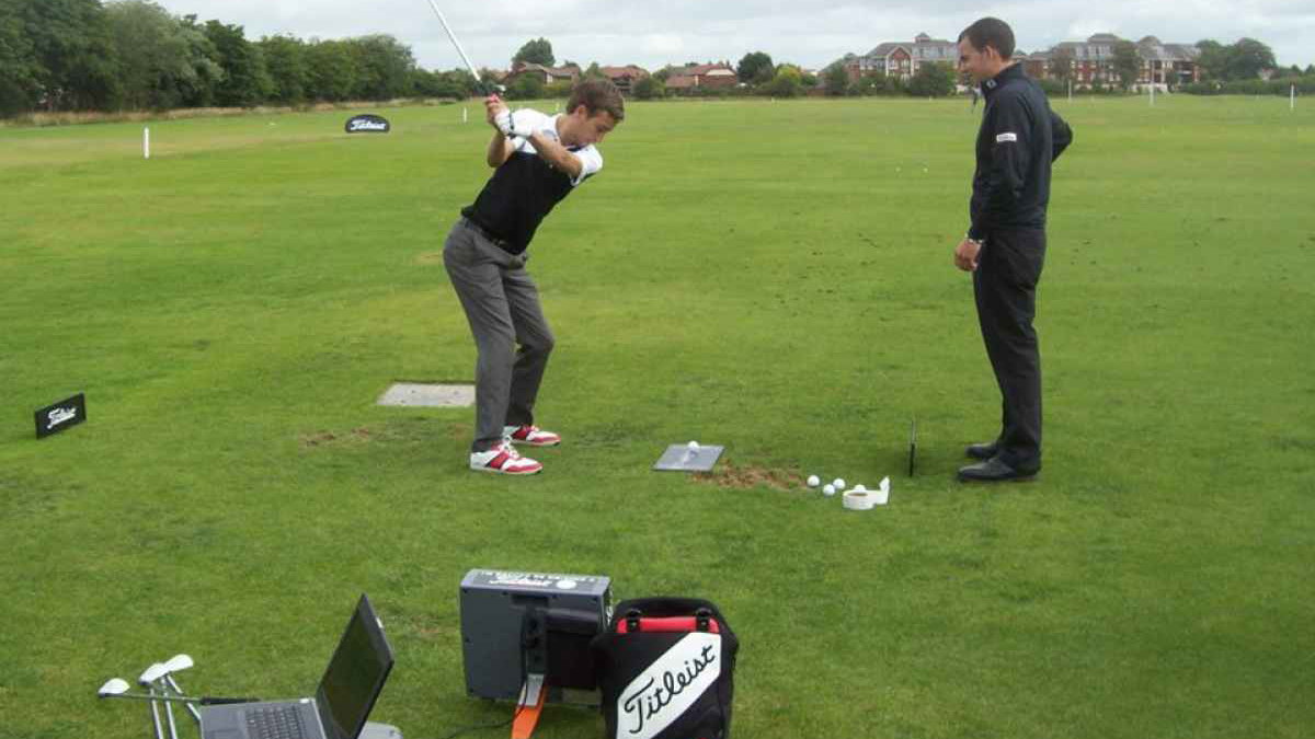 Golf club custom fitting can resume outdoors, claims England Golf