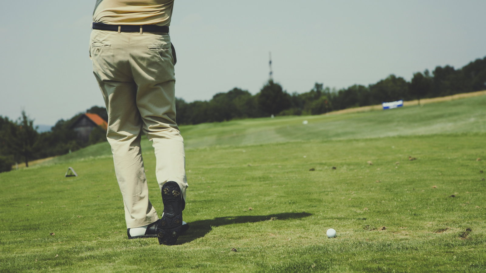 One-armed PGA Pro raises funds for Ukraine orphanage where he grew up