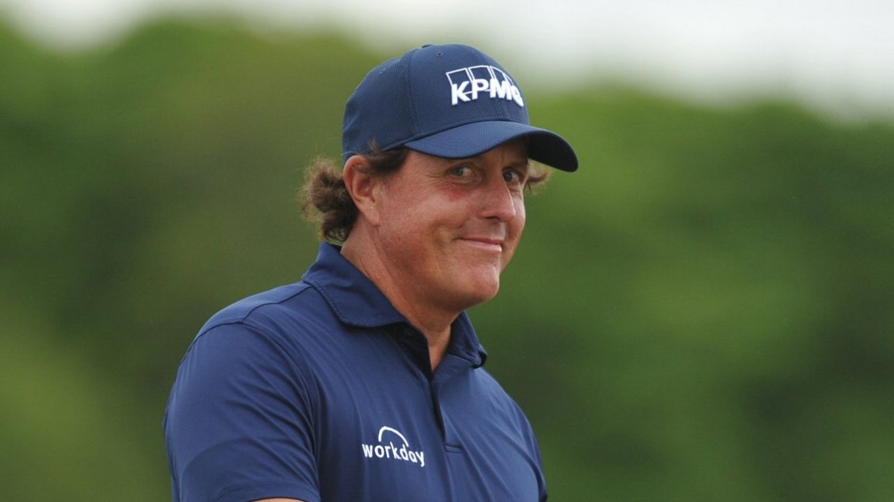 Phil Mickelson says blaming new slow play target is 'idiotic'