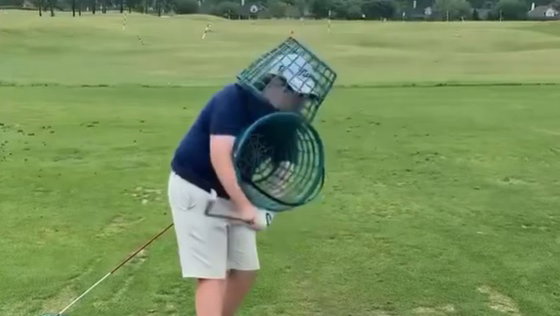 WATCH: Golfer shows off the MADDEST golf drill of all time 
