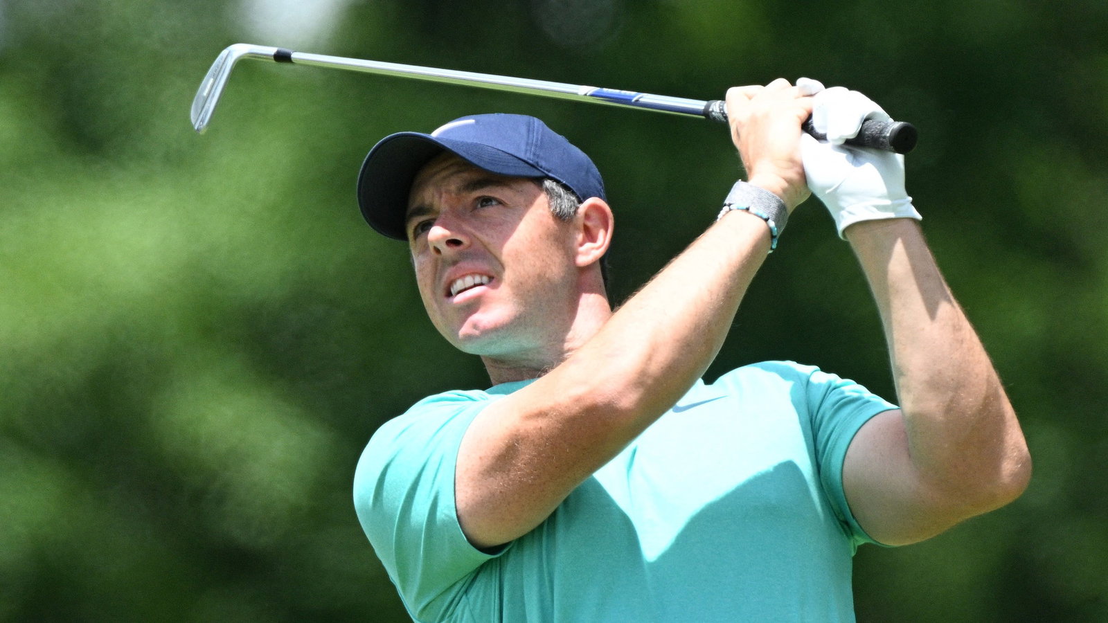 Rory McIlroy in contention to defend RBC Canadian Open title on PGA Tour