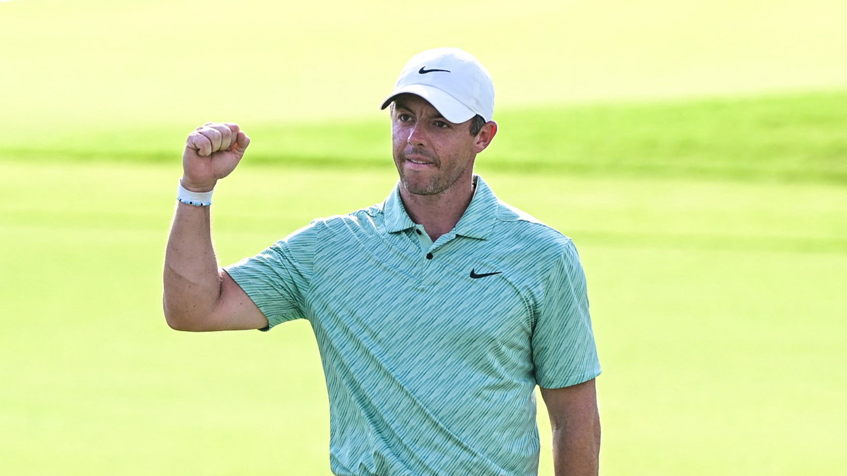 Tiger Woods ex coach HITS OUT at Rory McIlroy drop on 18 at Tour ...