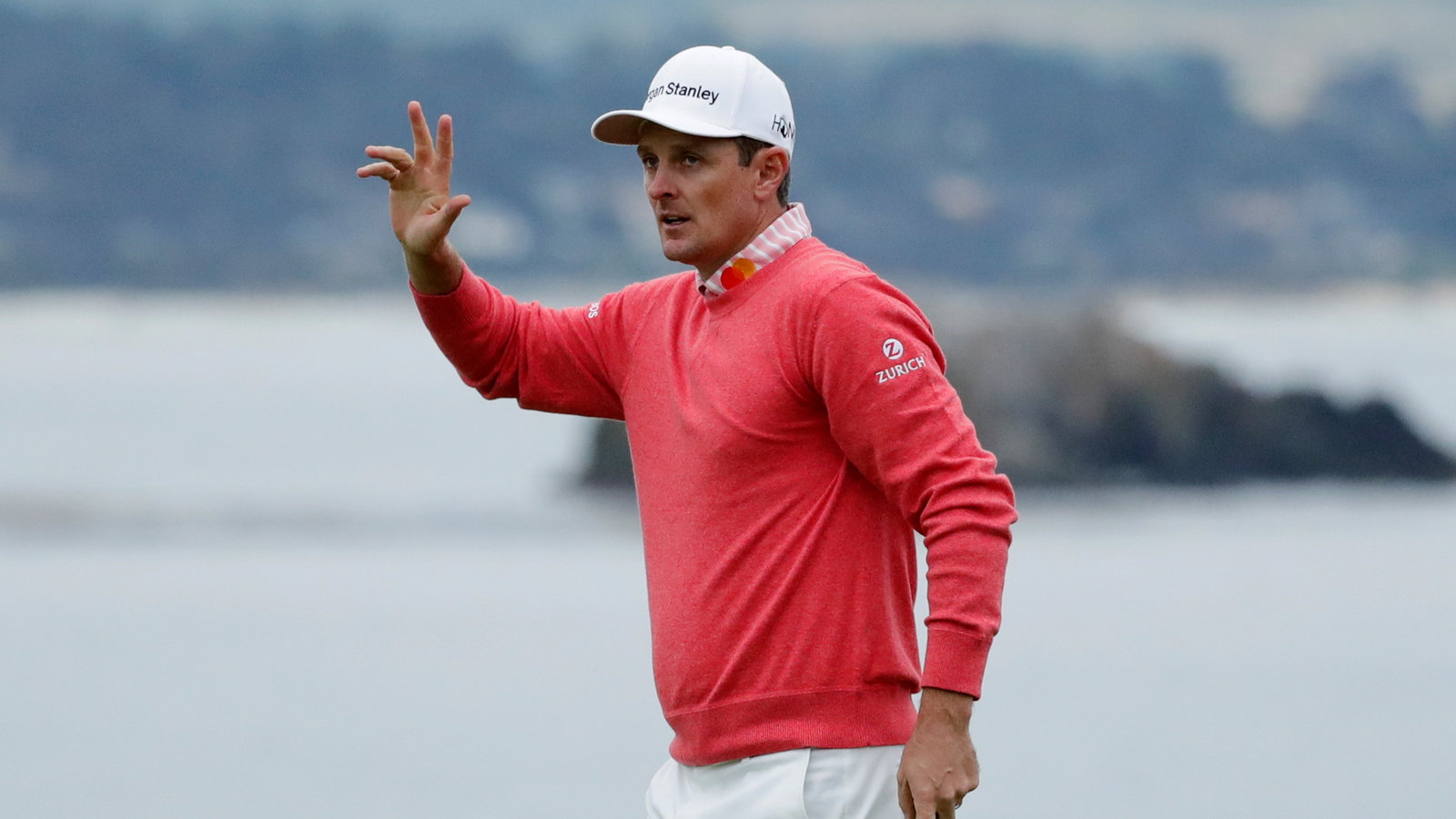 Justin Rose matches Tiger Woods' low US Open round at Pebble Beach