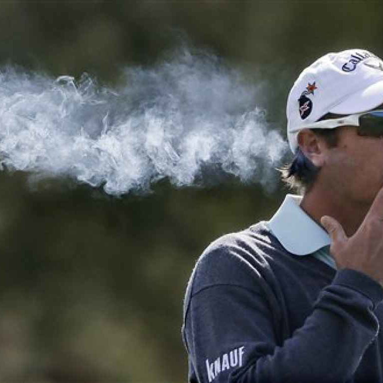 Should smoking be banned on the European Tour and PGA Tour?