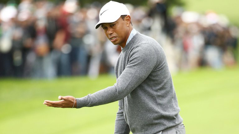 Tiger Woods suffers yet more neck and back pain at US Open