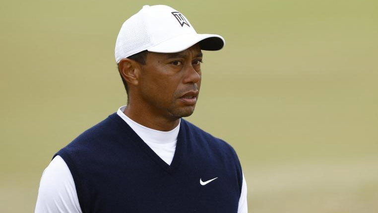 Tiger Woods auction MESS UP lands golf fan big bucks!