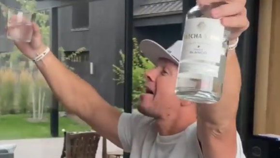 WATCH: Mark Wahlberg goes CRAZY after Abraham Ancer wins on PGA Tour!