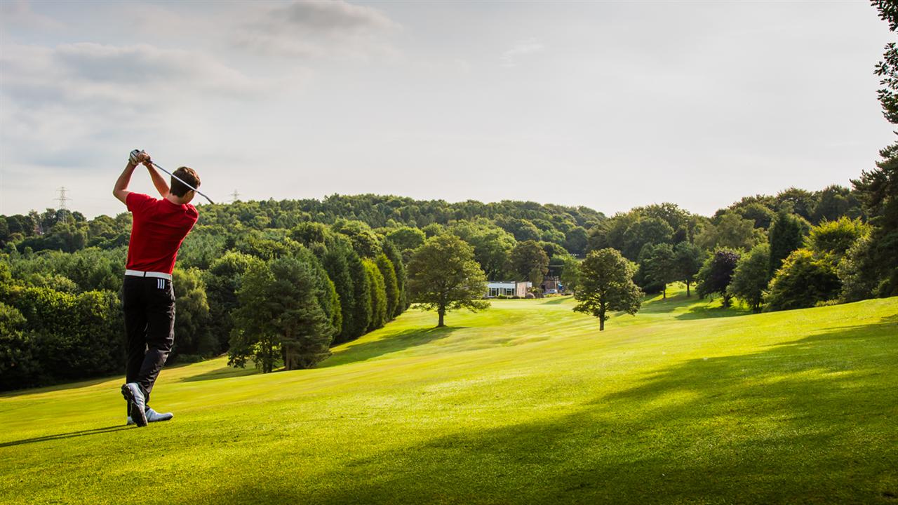 Twitter reacts after video emerges of Tiger Woods' son